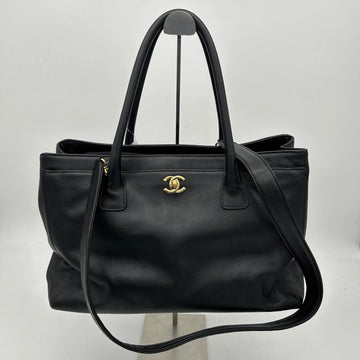 Chanel Black Calfskin Shoulder Bag Large