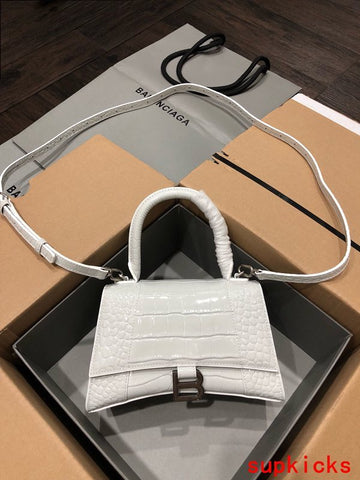 CS - BG Hourglass Bags - 185