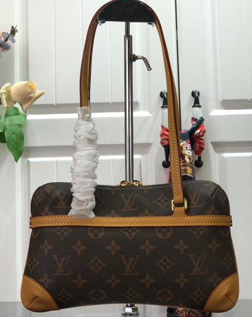 EC - LOV Bags - 2738