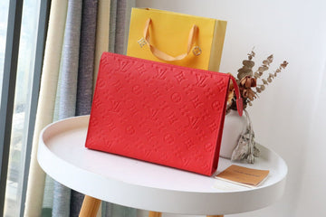 EC - LOV Wallet - 1390