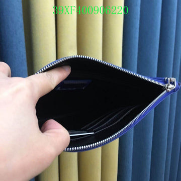 EC - PD Wallet - 228