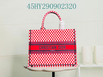 Christian Dior Luxury Bag - The Tote   361