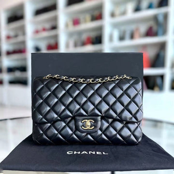 Jumbo Double Flap Classic Flap Quilted Lambskin Black Golden Hardware