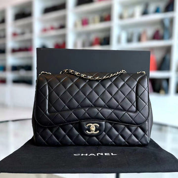 Mademoiselle Chic Seasonal Flap Jumbo 30CM Quilted Lambskin Black GHW No 21