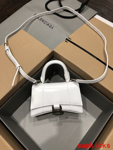 CS - BG Hourglass Bags - 074