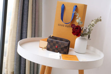 EC - LOV Wallet - 708