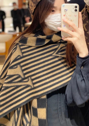 EC - LOV Scarf - 171