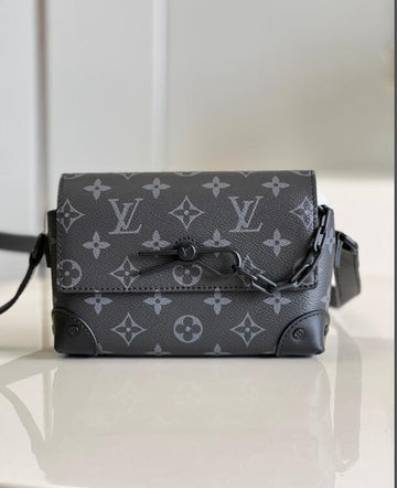 EC - LOV Bags - 1549