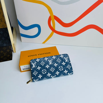 EC - LOV Wallet - 467