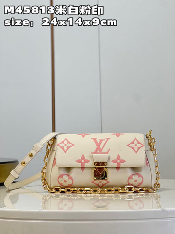 EC - LOV Women Bag - 2002