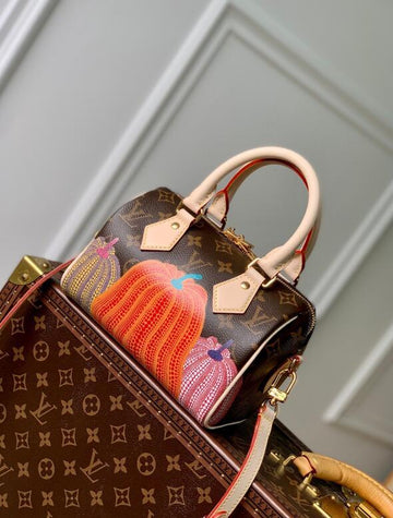 EC - LOV Bags - 1234