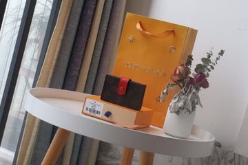 EC - LOV Wallet - 313