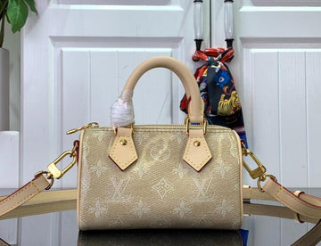 EC - LOV Bags - 1055