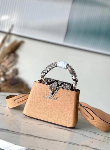 EC - LOV Bags - 1173