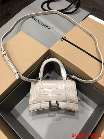 CS - BG Hourglass Bags - 054