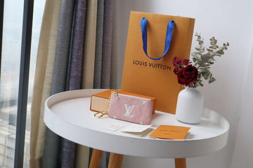 EC - LOV Wallet - 681