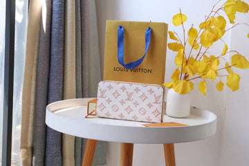 EC - LOV Wallet - 793