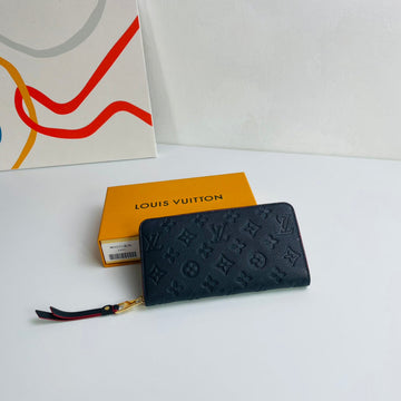 EC - LOV Wallet - 1097
