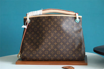EC Fashion Lu-Vi bags - 8026
