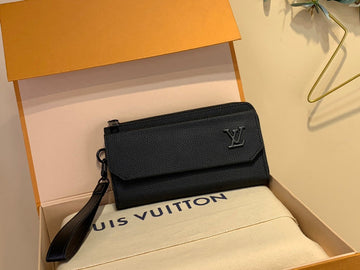 EC - LOV Wallet - 693
