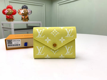 EC - LOV Wallet - 204