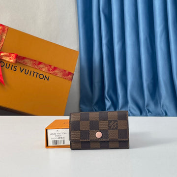 EC - LOV Wallet - 1324