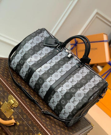 EC - LOV Bags - 2323