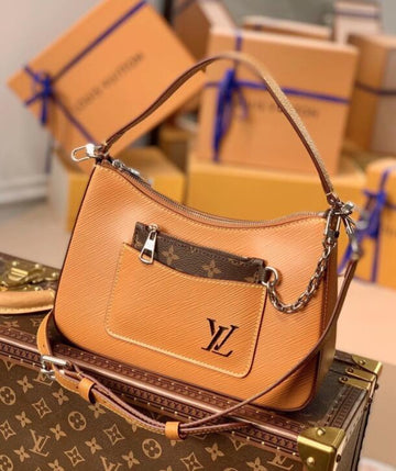 EC - LOV Bags - 2382