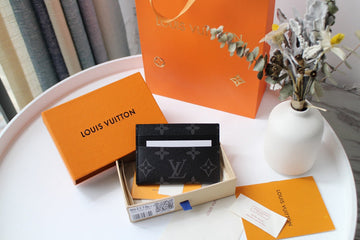EC - LOV Wallet - 1015