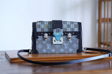 EC Fashion Lu-Vi bags - 8201