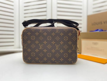 EC - LOV Bags - 2168