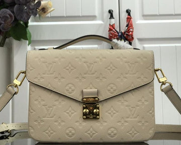 EC - LOV Bags - 1246