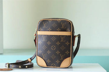 EC Fashion Lu-Vi bags - 9902