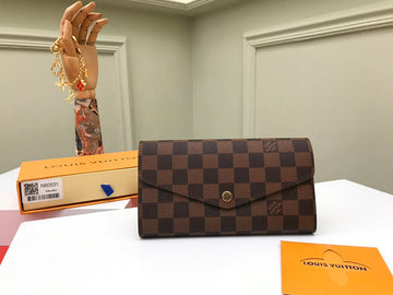 EC - LOV Wallet - 913
