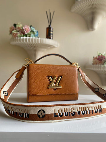 EC - LOV Women Bag - 2570