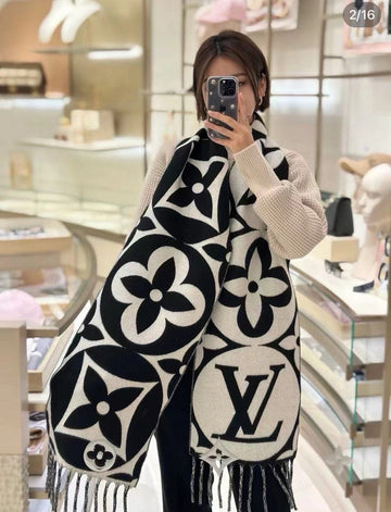 EC - LOV Scarf - 022