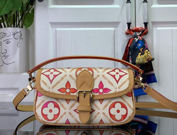 EC - LOV Bags - 052