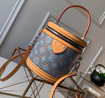 EC - LOV Bags - 2857