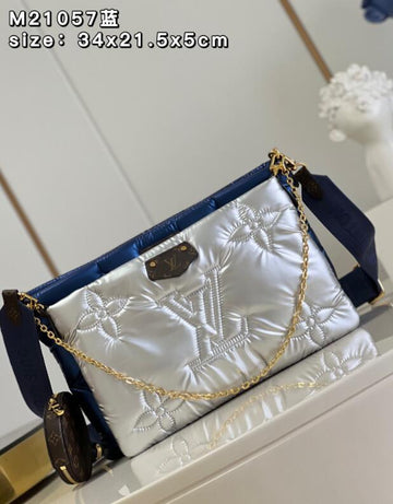 EC - LOV Bags - 1452