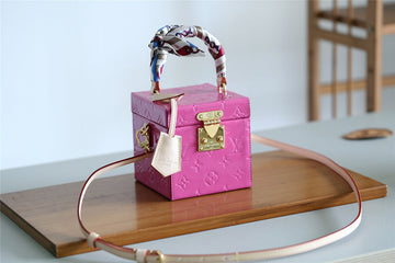 EC Fashion Lu-Vi bags - 9400