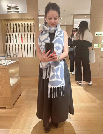 EC - LOV Scarf - 099