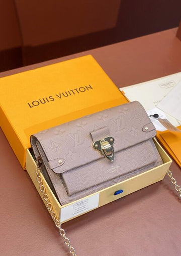 EC - LOV Bags - 644