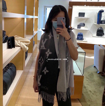 EC - LOV Scarf - 074