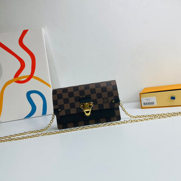 EC - LOV Wallet - 628