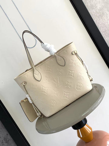 EC - LOV Women Bag - 1926