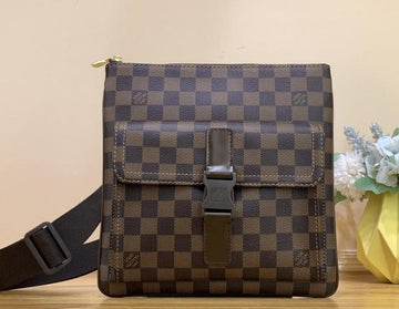 EC - LOV Bags - 677