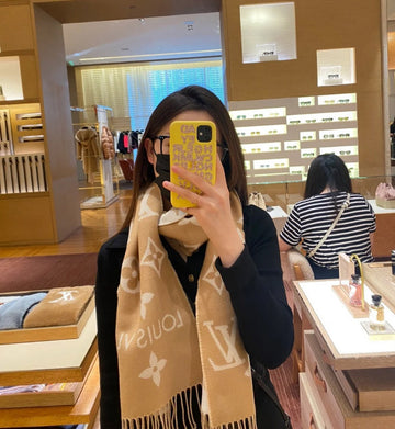 EC - LOV Scarf - 191