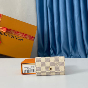 EC - LOV Wallet - 1318