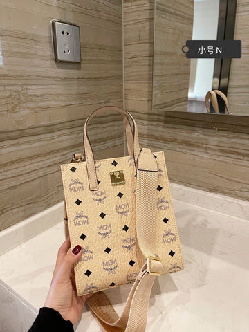 EC - MQM Bags - 130