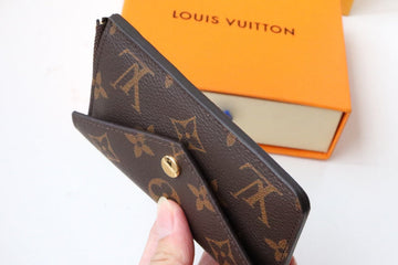 EC - LOV Wallet - 381